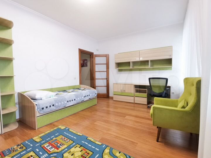 3-к. квартира, 100 м², 5/6 эт.