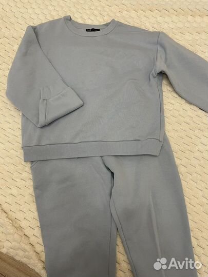 Спортивный костюм утепленный женский