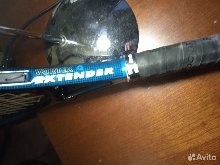 Теннисная ракетка для большого тенниса