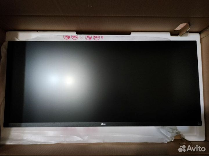LG UltraGear 34WQ650-W