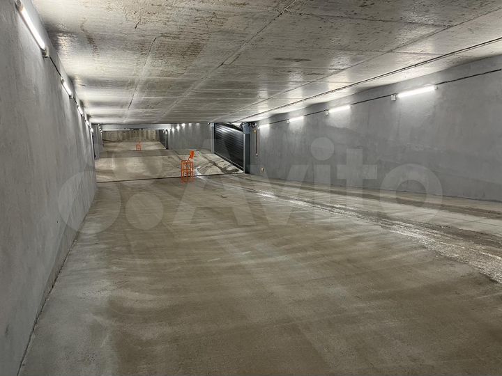 Машиноместо, 13 м²