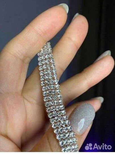 Серьги длинные со стразами
