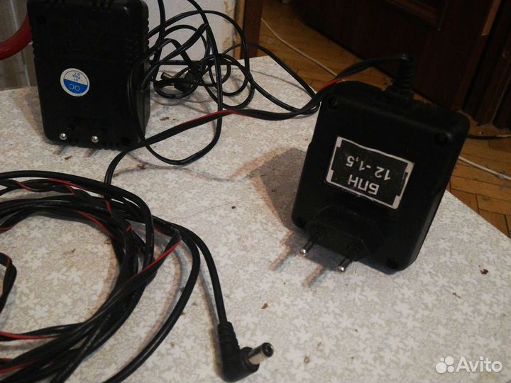 Зарядное устройство