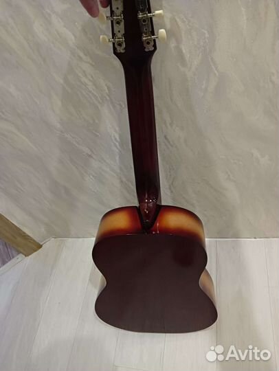Акустическая гитара