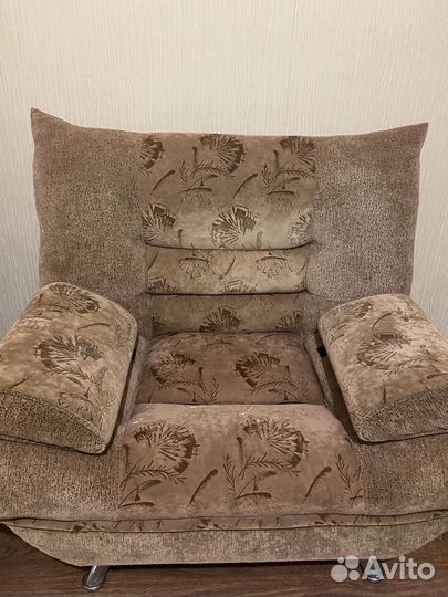 Мягкое кресло бу