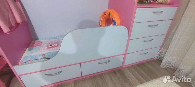 Детская кровать с комодом