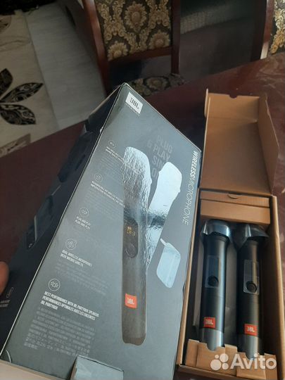 Микрофон беспроводной jbl