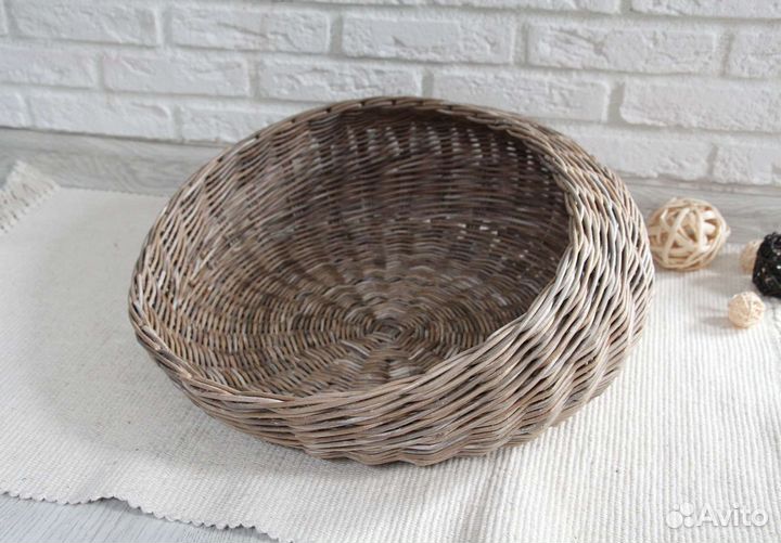 Лежанка плетеная для кошки или собаки