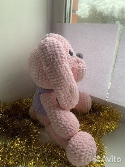 Зайцы из плюшевой пряжи