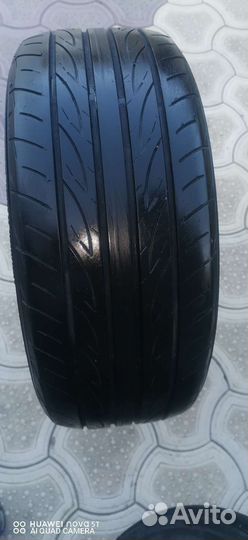 Yokohama Advan Fleva V701 195/50 R15