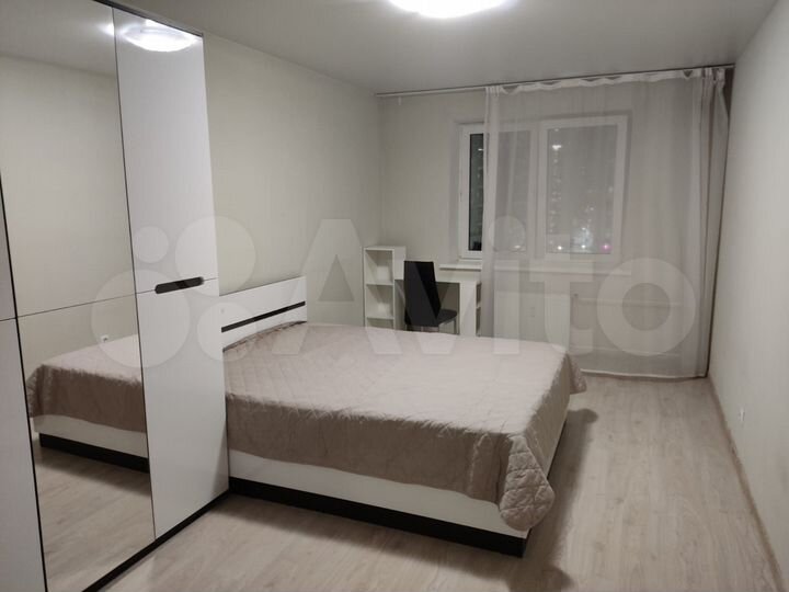 2-к. квартира, 65 м², 9/12 эт.