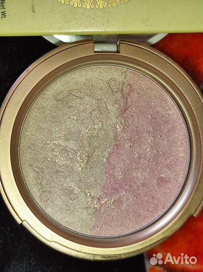 Too faced хайлайтер