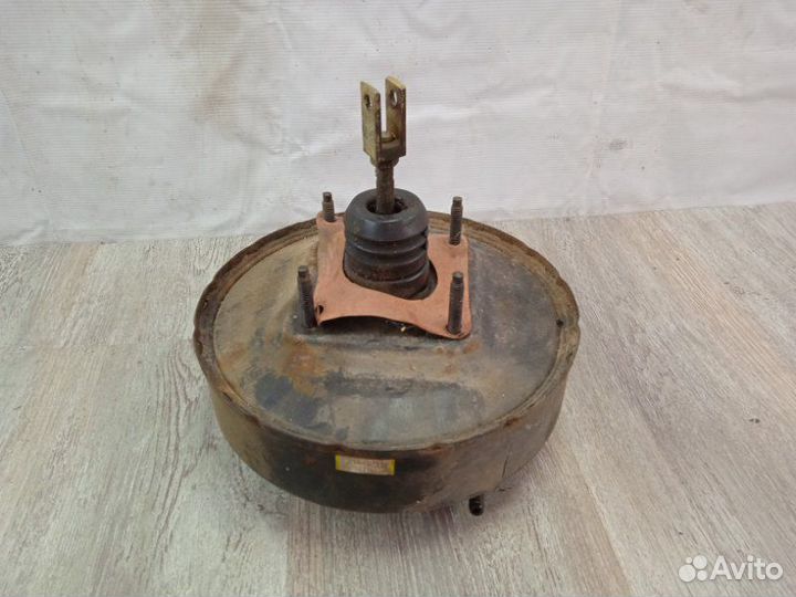 Вакуумный усилитель тормозов Toyota Carina 2 1990