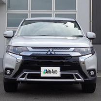 Mitsubishi Outlander 2.0 CVT, 2020, 39 584 км, с пробегом, цена 1 350 000 руб.