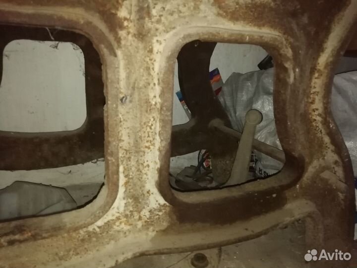 Станина верстака чугунная, раритет