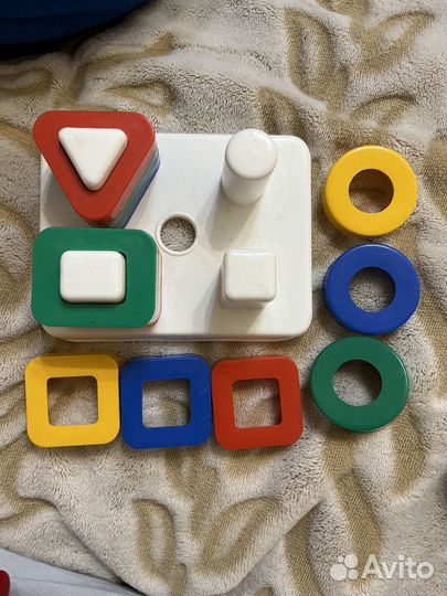 Развивающие игрушки моторики и изучения цветов