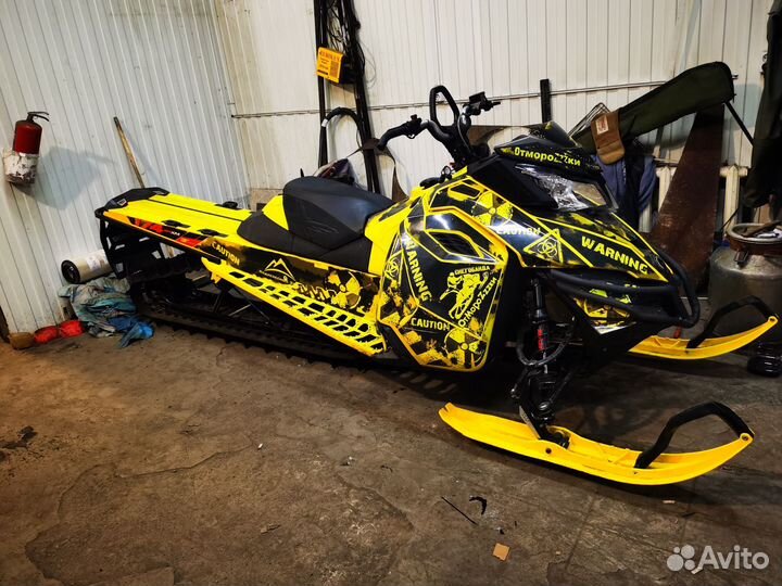 BRP summit X T3 800 E-TEC