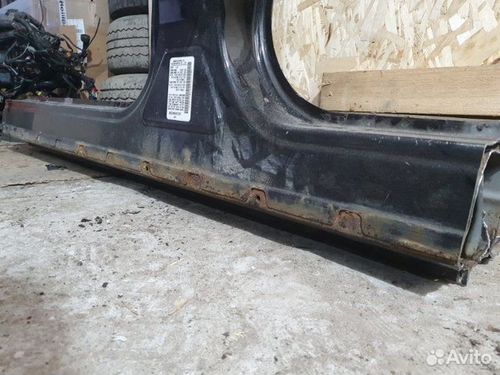 Порог левый Nissan Murano Z50 VQ35DE 2003