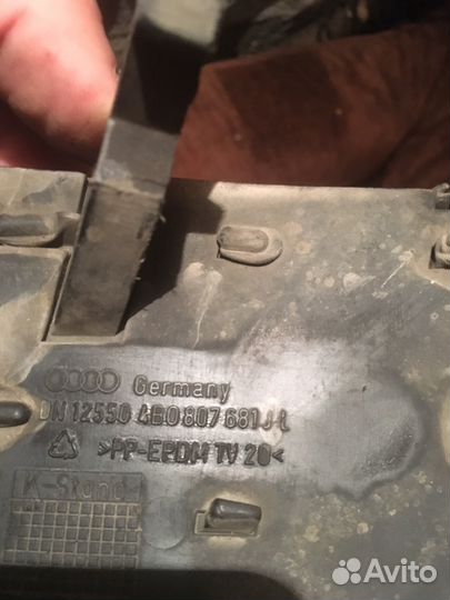 Продам решетки противотуманных фар на Audi A6 c5