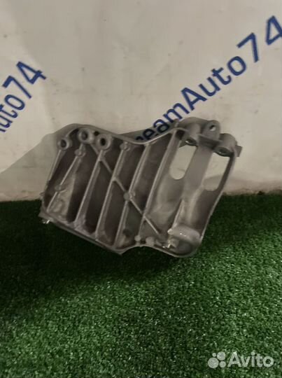 Кронштейн компрессора кондиционера Bmw F10 N55