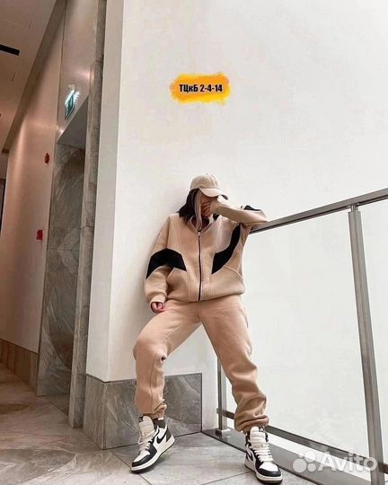 Спортивный костюм на флисе женский