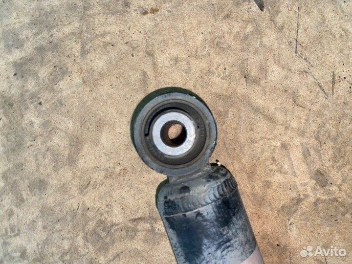 Амортизатор Toyota Corolla E150 2007-2012