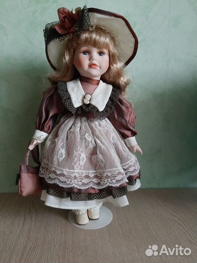 Кукла фарфоровая remeco collection