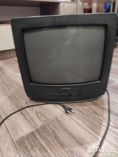 Телевизор samsung