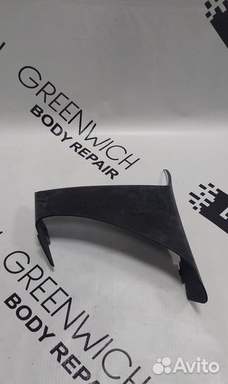 Накладка переднего бампера правая Mercedes-Benz