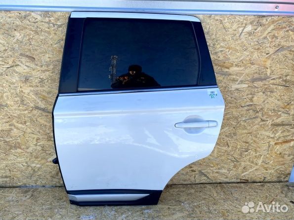 Дверь задняя левая Mitsubishi Outlander 3