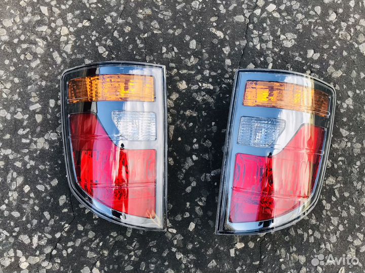 Фонарь задний Honda Ridgeline 2006-2008