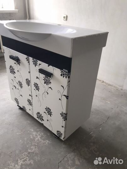 Раковина в ванную с тумбой