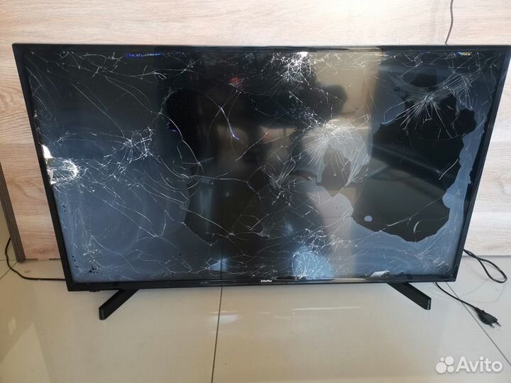 Телевизор Doffler 43CFS71 (Разбор) (По запчастям)