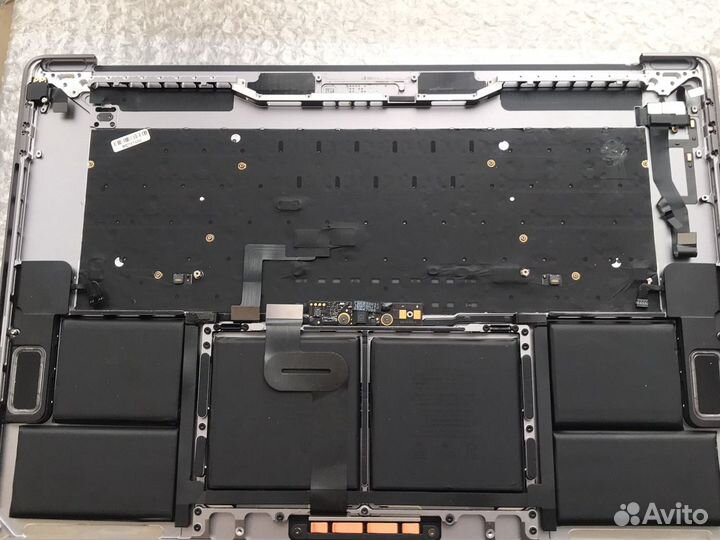 Топкейс MacBook Pro 15