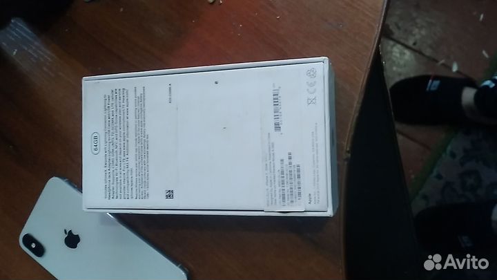 iPhone X, 64 ГБ