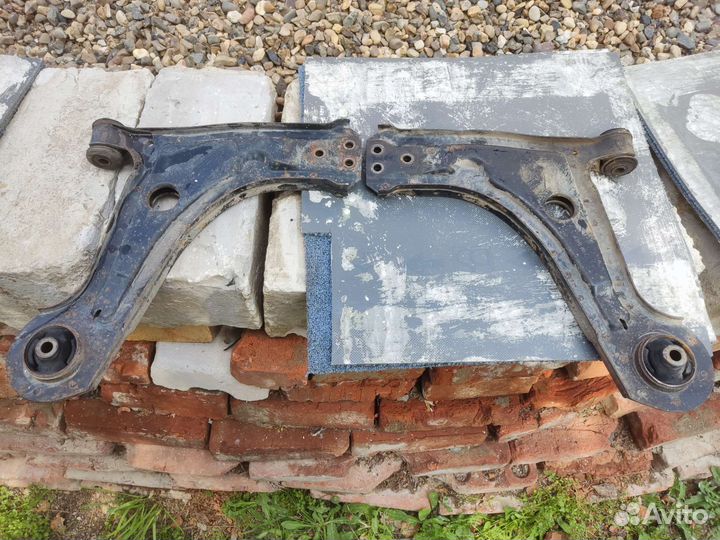 Рычаги передниеChevrolet Lacetti