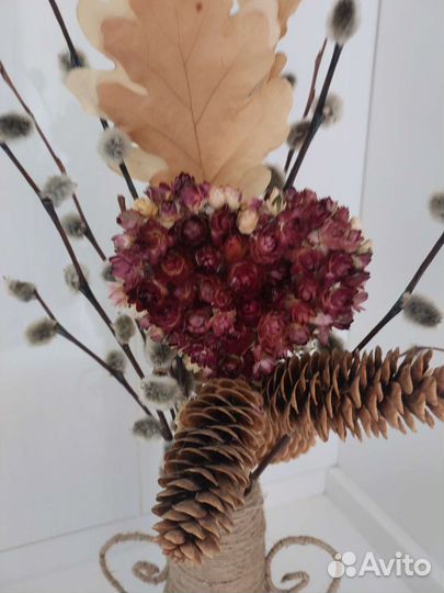 Композиция из сухих цветов