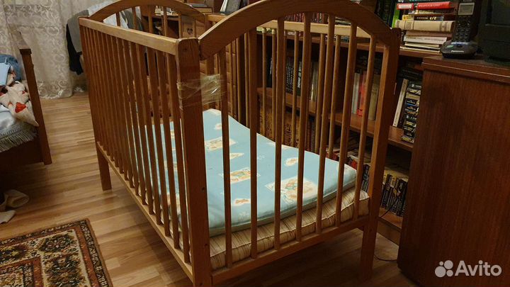 Кроватка детская
