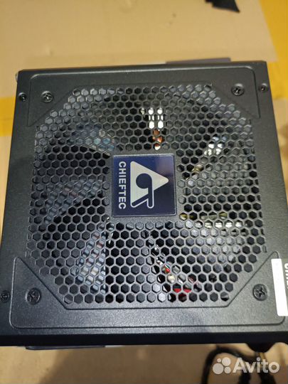 Блок питания Chieftec force 750W CPS-750S