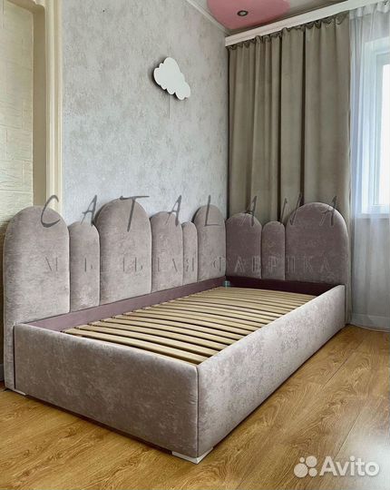 Детская кровать с мягкими бортиками