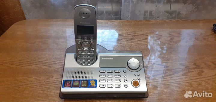 Цифровой беспроводной телефон KX-tcd235ru