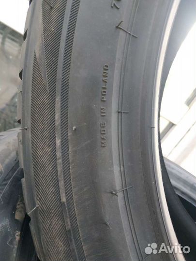 Bridgestone Blizzak LM-001 285/45 R21 113V