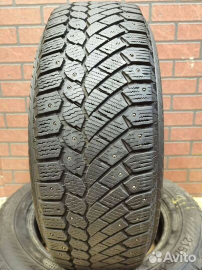 Gislaved Nord Frost 200 215/65 R16 102T