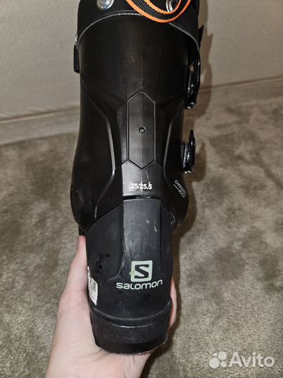 Продам горнолыжные ботинки Salomon р-р 25.0-25.5