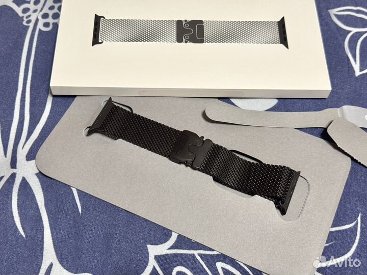 Ремешок Black Titanium Milanese Loop оригинал