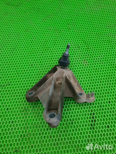 Кронштейн МКПП LADA Largus К7М 2012