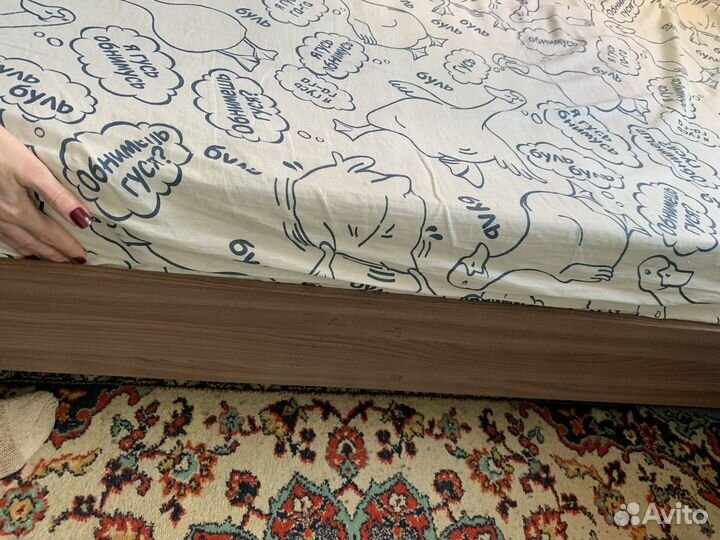 Кровать односпальная