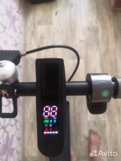 Электросамокат M2 (kickscooter)