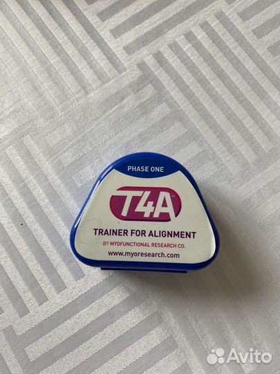 Продам трейнер для выравнивания зубов Т4