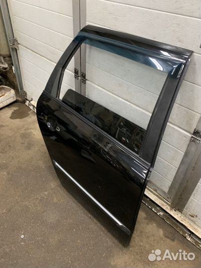 Дверь задняя правая Калина универсал